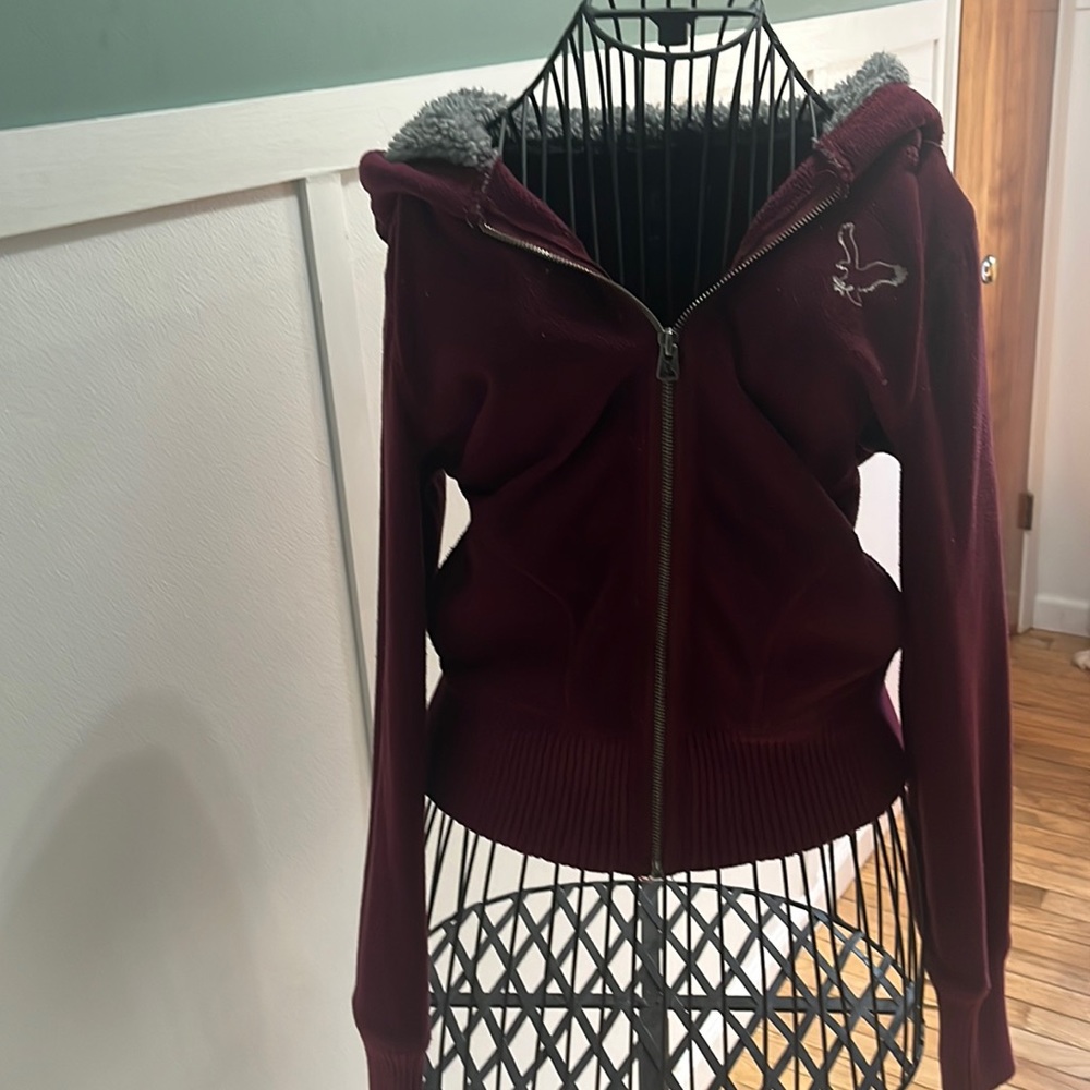American eagle zip up